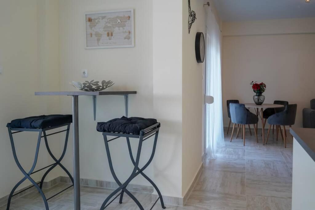 Modern Apartment In The City Center Ioánnina Exteriér fotografie