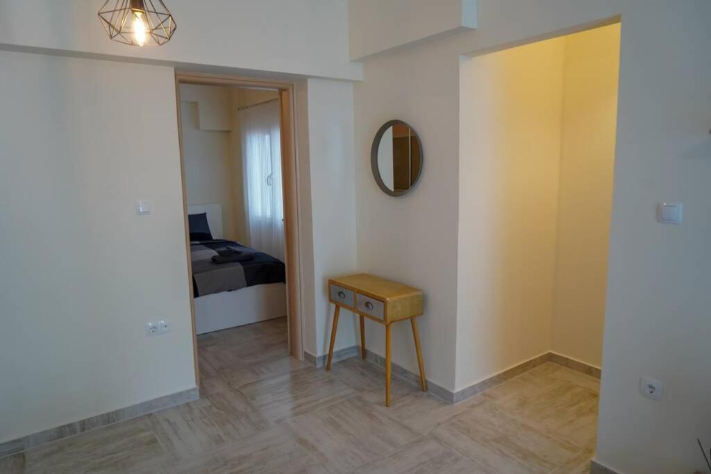 Modern Apartment In The City Center Ioánnina Exteriér fotografie