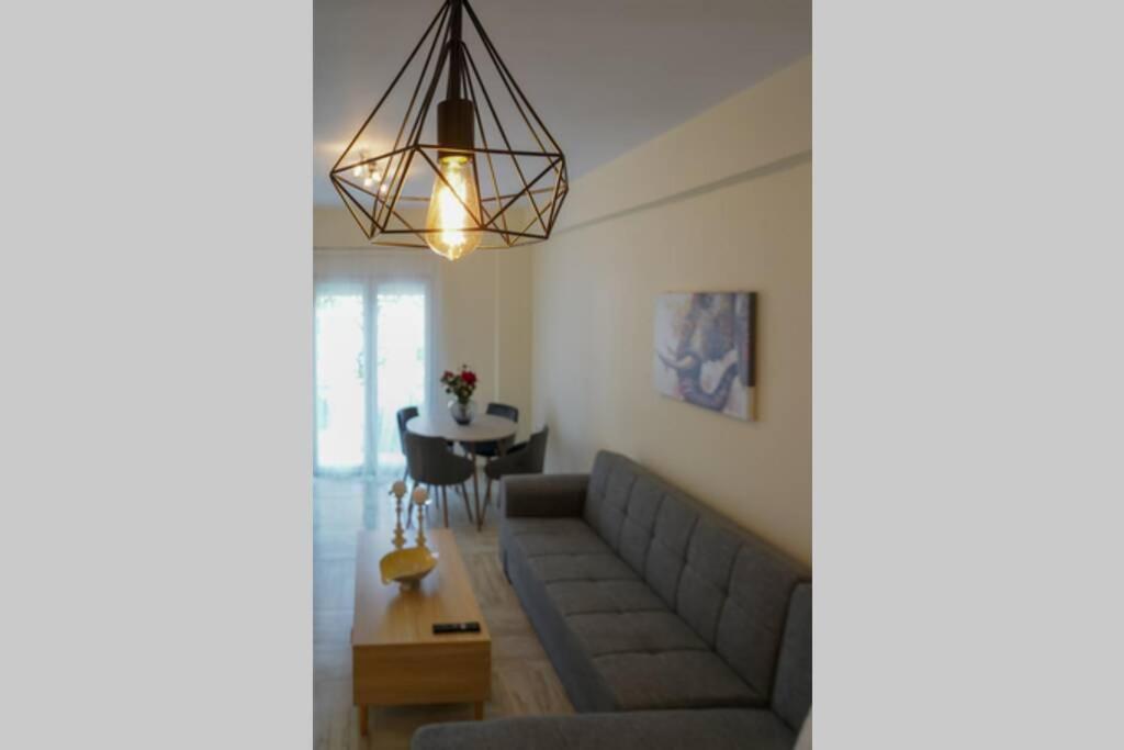 Modern Apartment In The City Center Ioánnina Exteriér fotografie